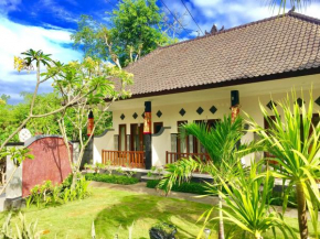 Отель Nusa Garden Homestay  Lembongan